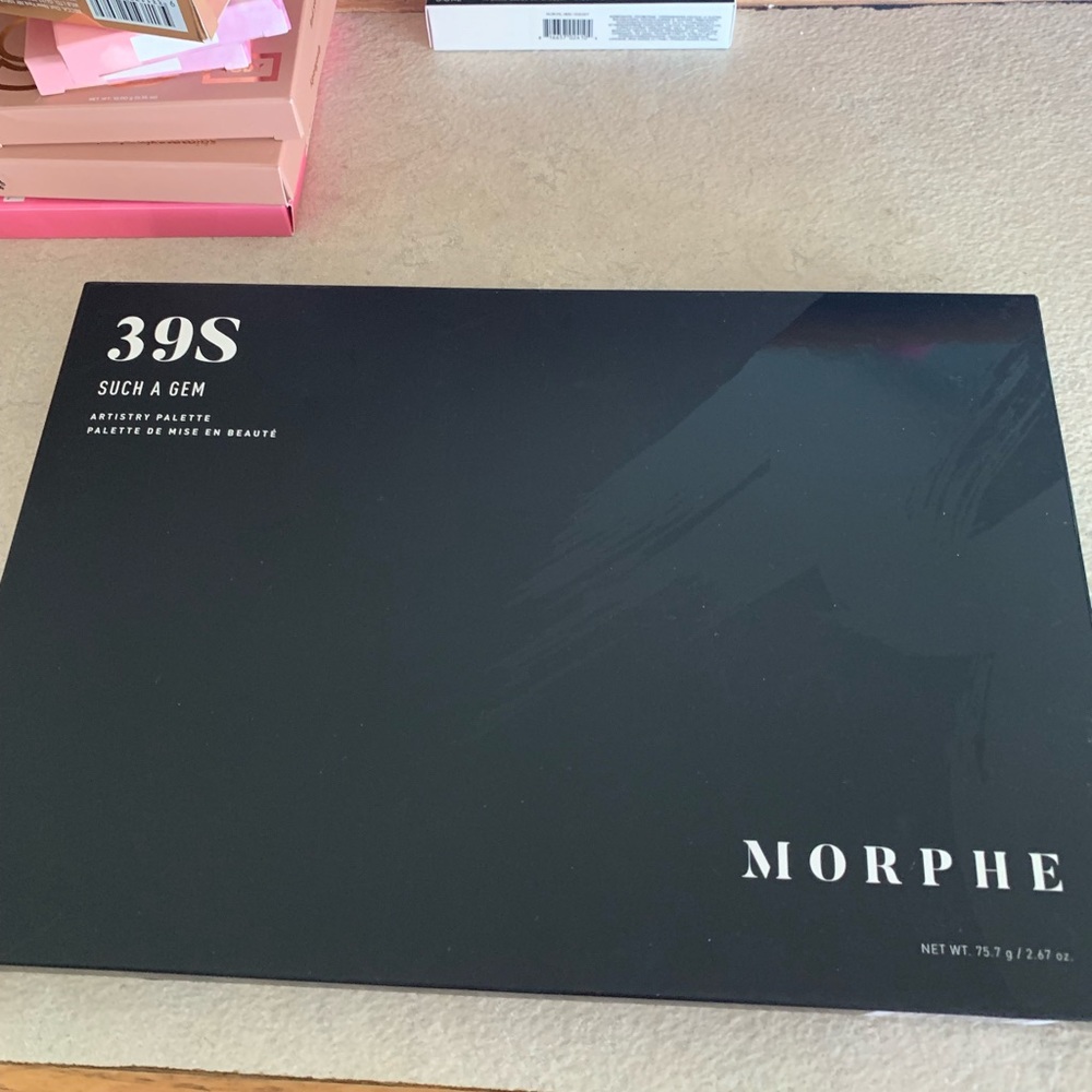 Morphe 39S eyeshadow palette